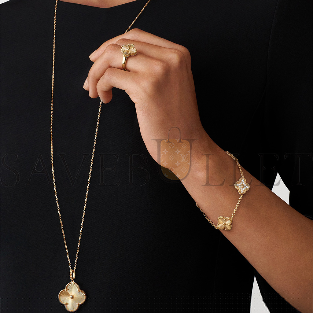 v*n cl*f arpels vintage alhambra bracelet, 5 motifs - yellow gold, Di*m*nd  vcarp4kn00